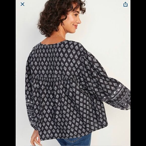 Old Navy Long-Sleeve Smocked Poet Blouse - Picture 1 of 8